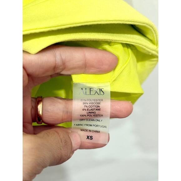 Alexis Bradshaw Strapless Sweetheart Short Romper Chartreuse Women's Size XS - Picture 6 of 6